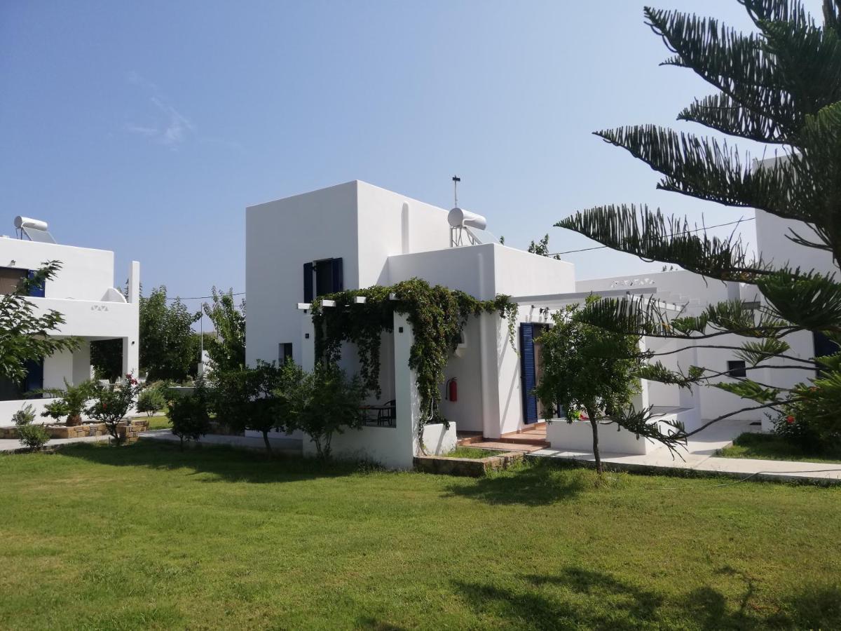 Liostasi Houses Скирос Екстериор снимка